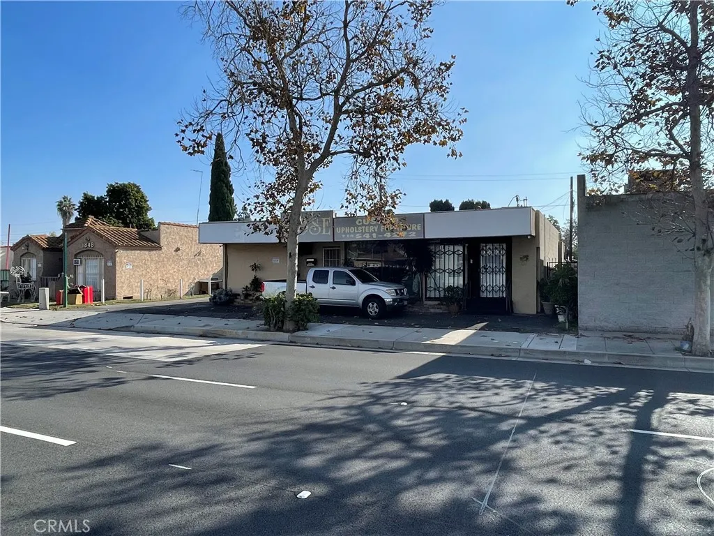 Additional image 2 of 1852 W 17th St, Santa Ana, CA 92706