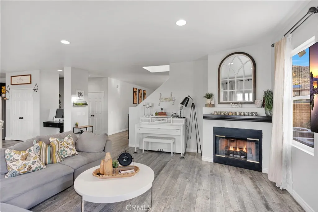 Additional image 9 of 2309 Carolyn Dr, Palmdale, CA 93551