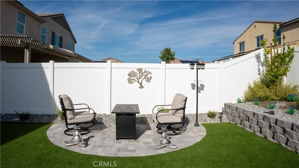 Additional image 90 of 2411 Huron Rd, Rialto, CA 92377