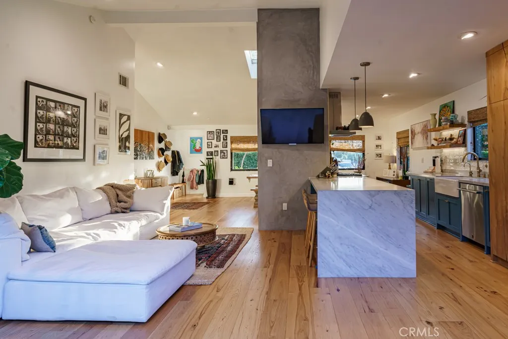 Additional image 35 of 704 Valita St, Venice, CA 90291