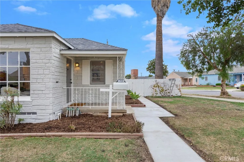 Additional image 72 of 3910 E De Ora Way, Long Beach, CA 90815