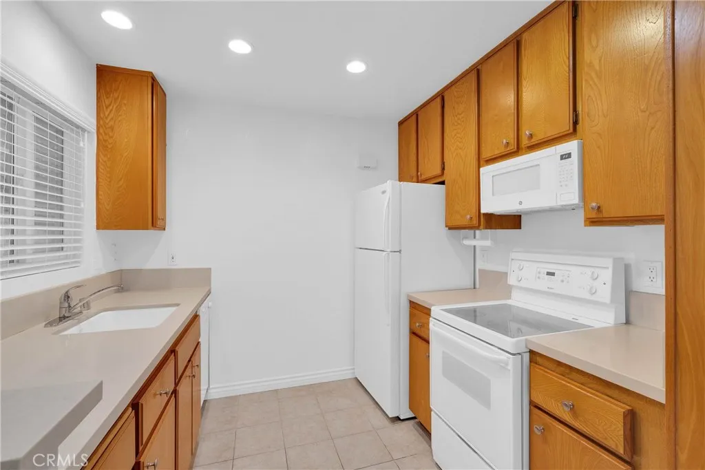 Additional image 11 of 3639 Country Oaks Loop Unit F, Ontario, CA 91761