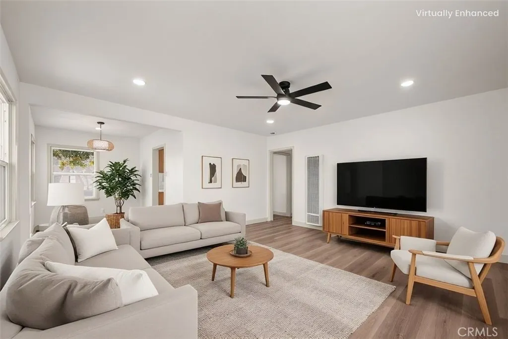 Additional image 4 of 924 W Almond Street, Compton, CA 90220