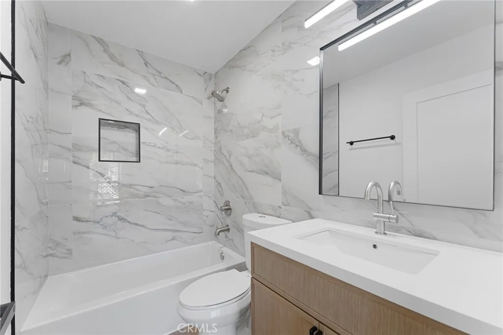 Additional image 51 of 10219 Pinewood Unit 2, Tujunga, CA 91042