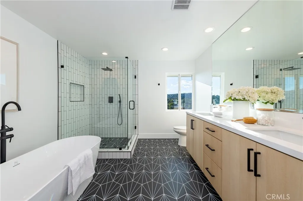 Additional image 43 of 23534 Aetna st, Woodland Hills, CA 91367