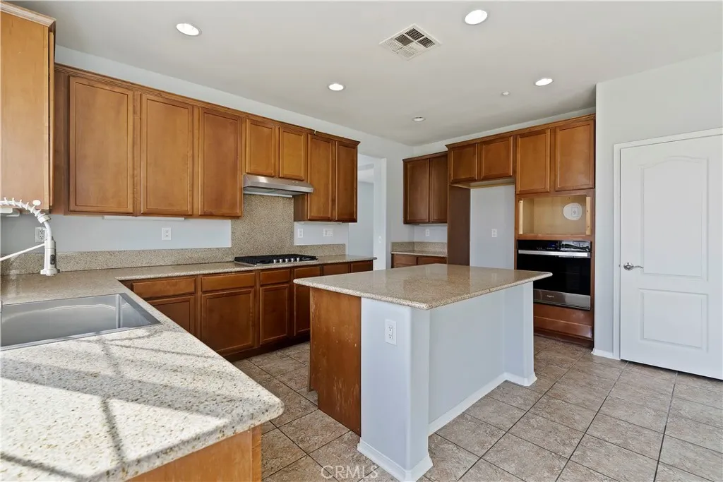 Additional image 50 of 6825 Tahoe Way, Fontana, CA 92336