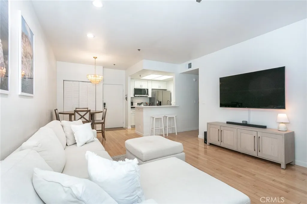 Additional image 38 of 19350 Sherman Way Unit 124, Reseda, CA 91335