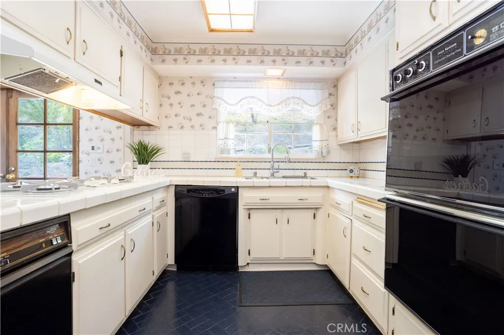 Additional image 10 of 6035 Rod, Woodland Hills, CA 91367