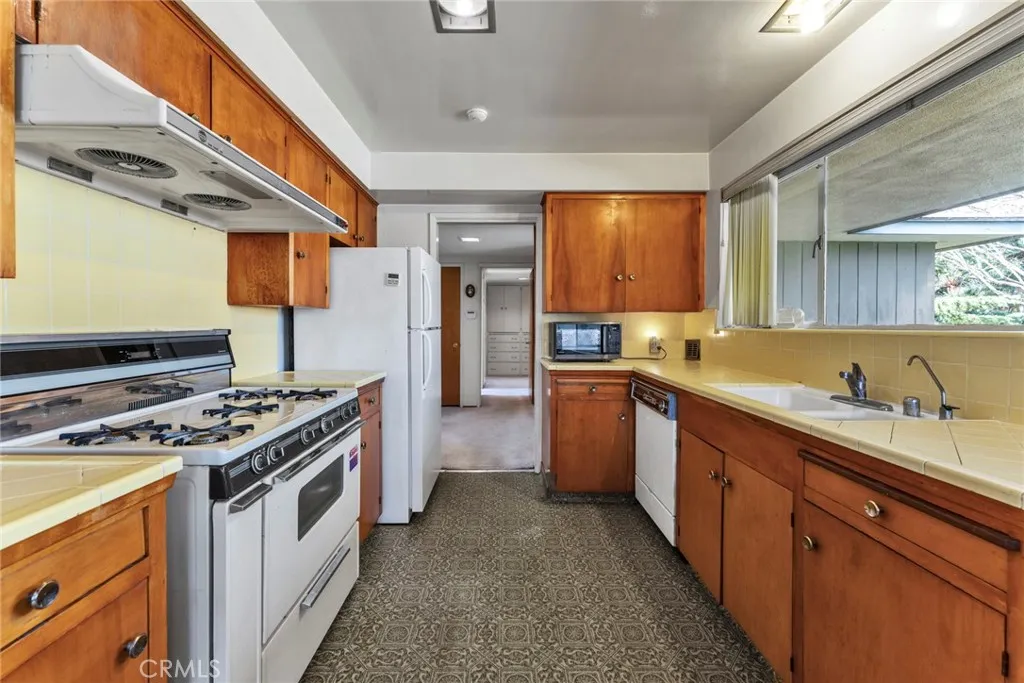 Additional image 79 of 630 W Longden Ave, Arcadia, CA 91007