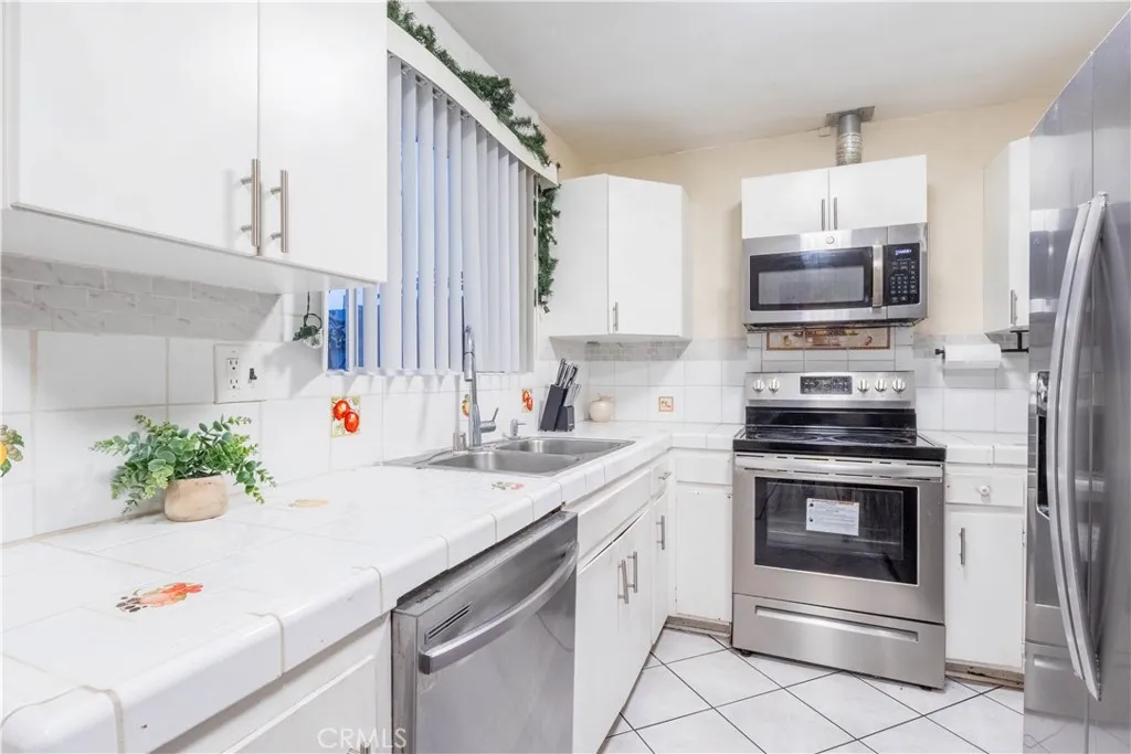 Additional image 5 of 1602 N King St, Santa Ana, CA 92706