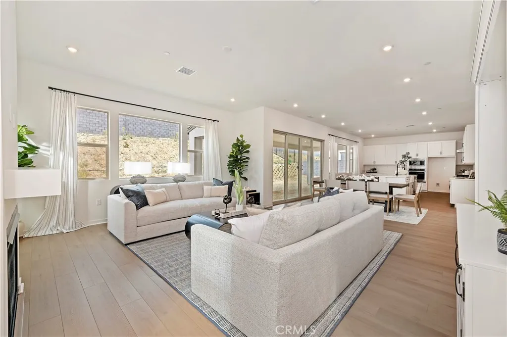 Additional image 18 of 15800 Conservatory Drive, Fontana, CA 92336