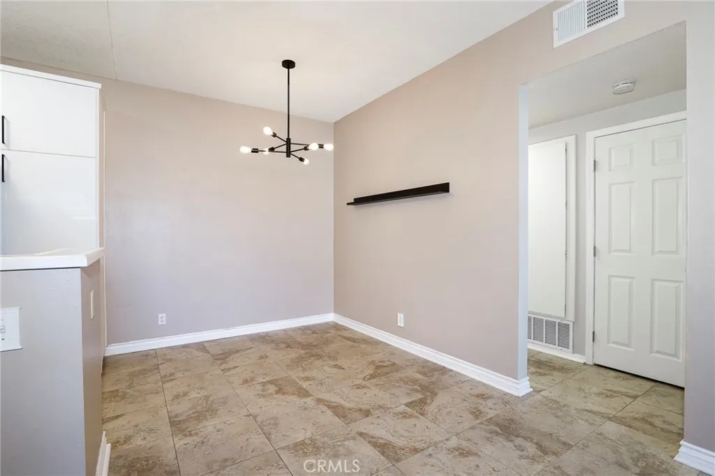 Additional image 8 of 27614 Susan Beth Way Unit F, Saugus, CA 91350