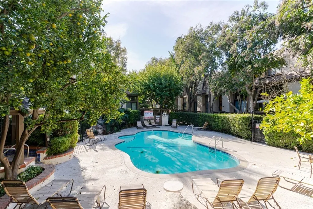 Additional image 34 of 9000 Vanalden Avenue Unit 117, Northridge, CA 91324