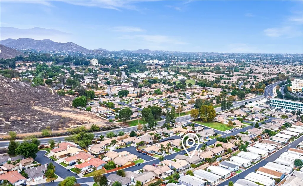 12052 Elk Boulevard, Riverside, CA 92505
