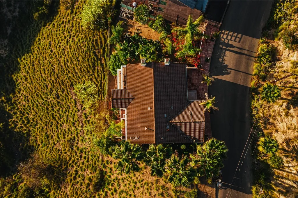 Additional image 60 of 2019 Sunset Plaza Drive, Los Angeles, CA 90069