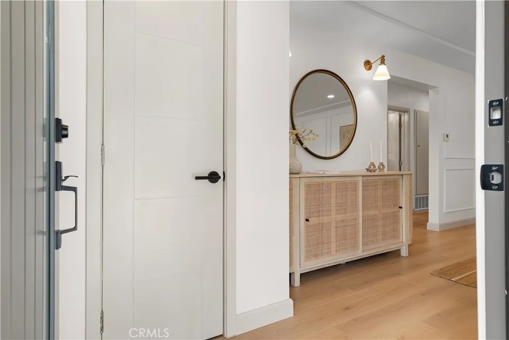 Additional image 5 of 925 W Autumn Dr, Anaheim, CA 92805