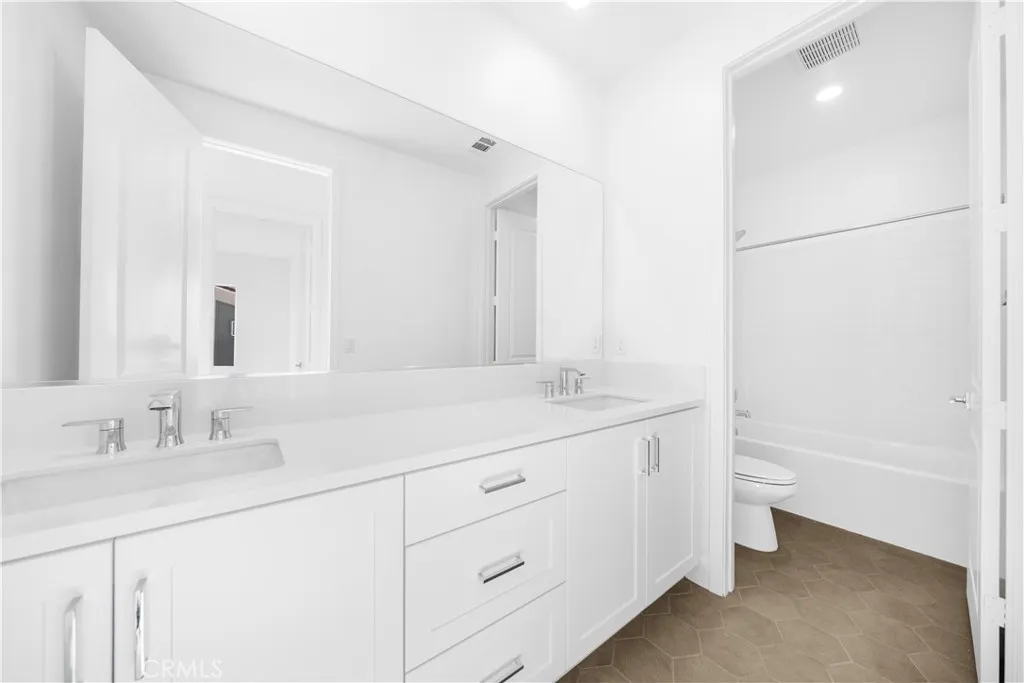 Additional image 73 of 165 Sawbuck, Irvine, CA 92618