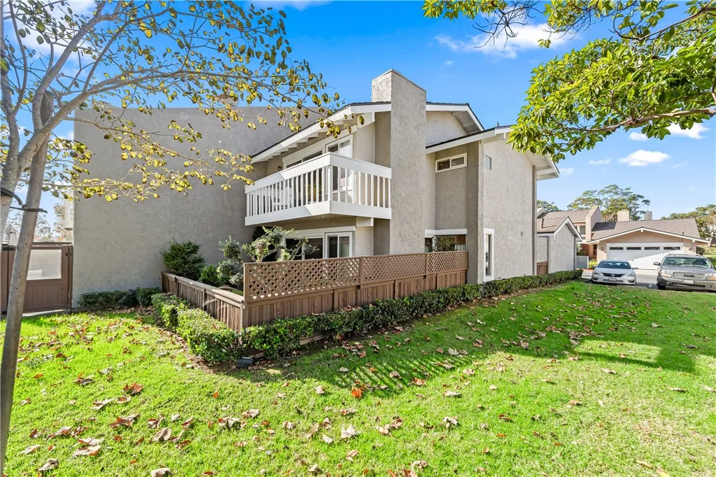 Additional image 2 of 18576 Vallarta Dr, Huntington Beach, CA 92646