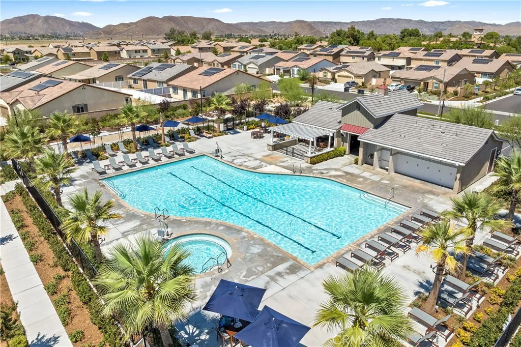 5053 Moon Eye Way, Hemet, CA 92545