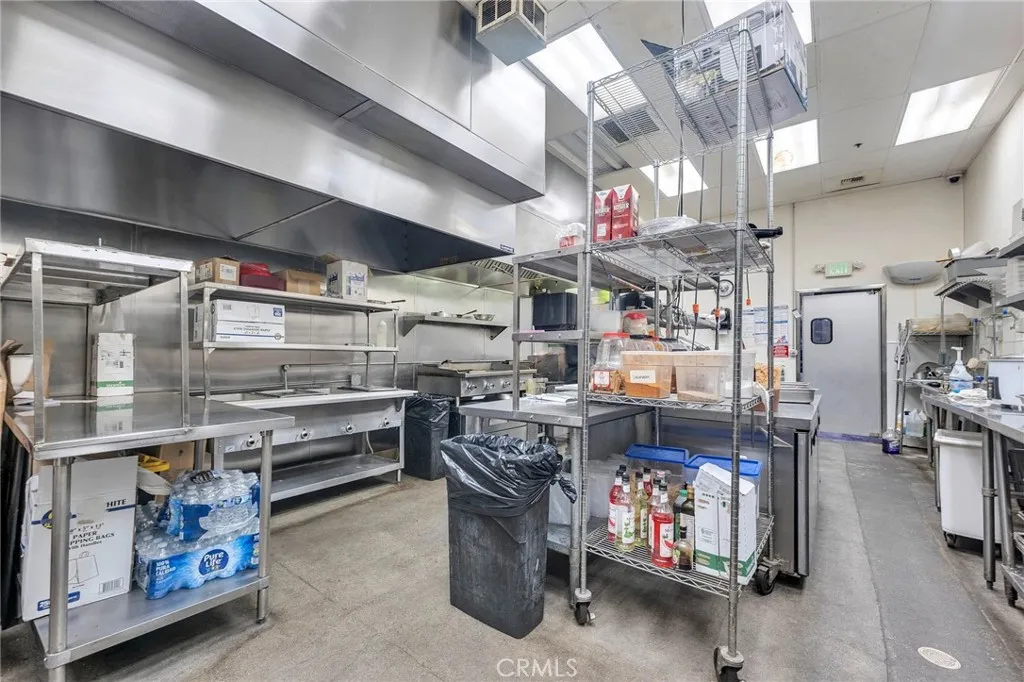 Additional image 8 of 1360 E Colorado Street Unit A, Glendale, CA 91205