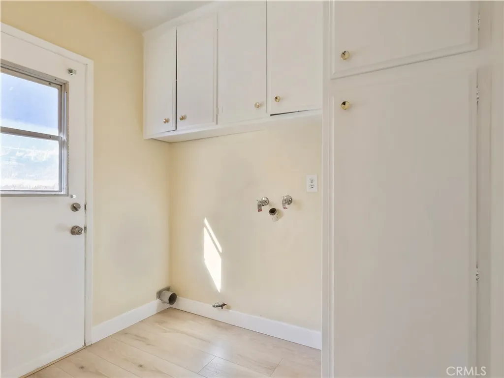 Additional image 18 of 15354 Runnymede Street, Van Nuys, CA 91406