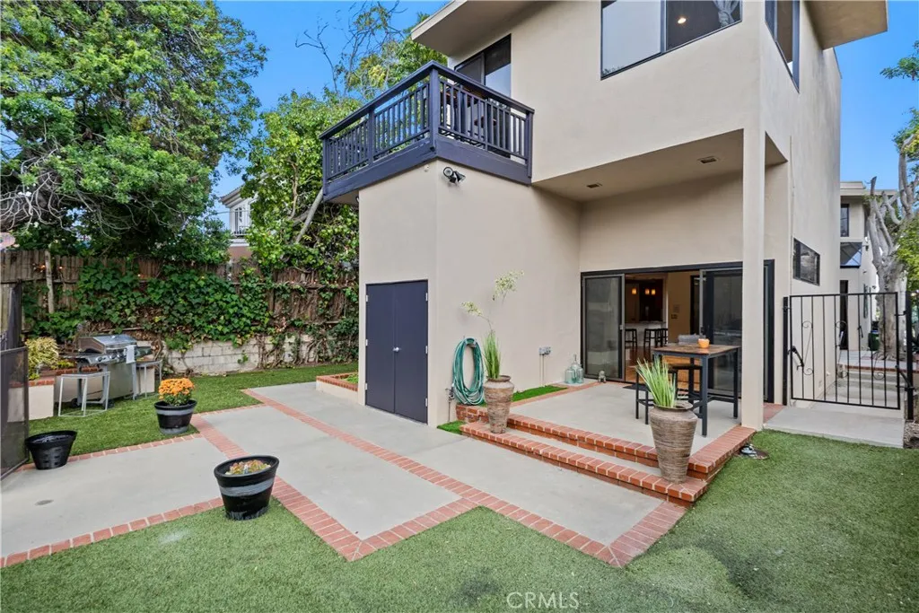 Additional image 98 of 341 S Meadows Ave, Manhattan Beach, CA 90266