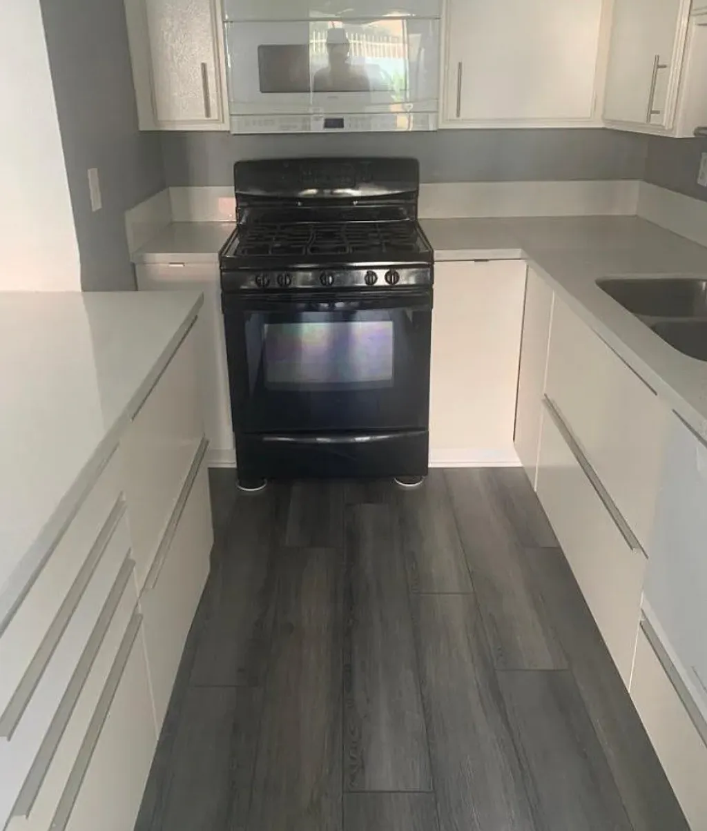 Additional image 3 of 550 Orange Ave, Long Beach, CA 90802