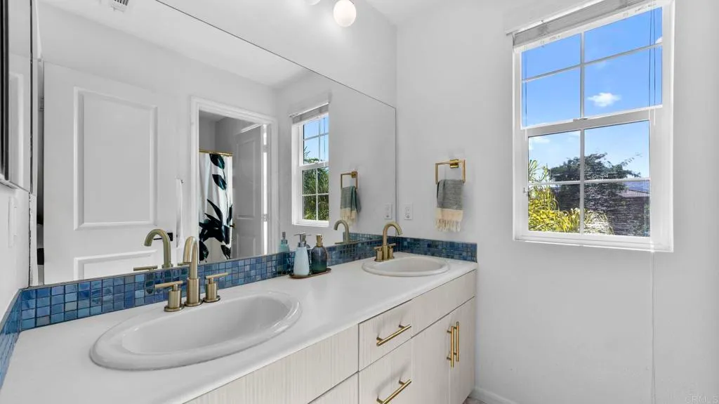 Additional image 80 of 560 Moonlight Drive, San Marcos, CA 92069