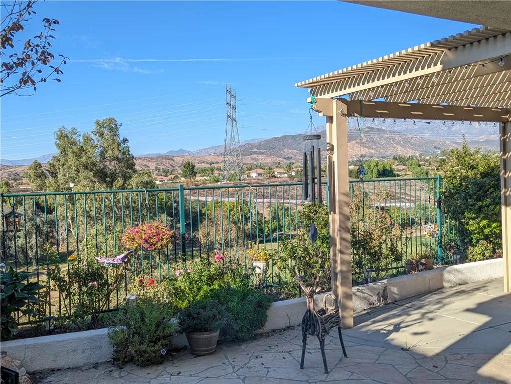 Additional image 3 of 1090 Northview Dr, Beaumont, CA 92223