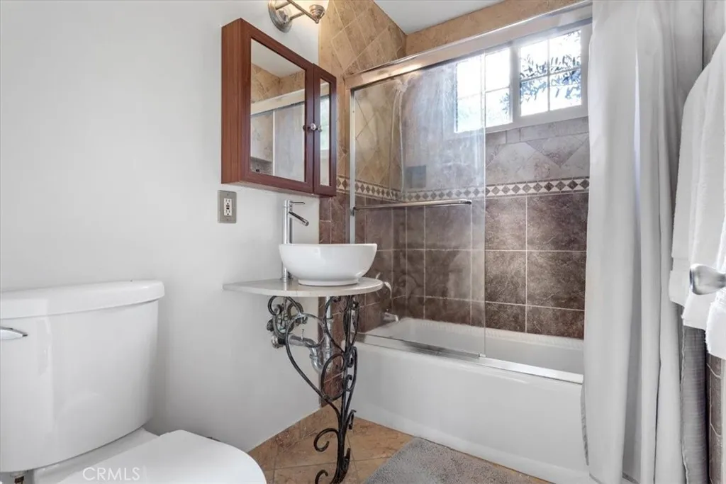 Additional image 28 of 17900 Hatteras St, Encino, CA 91316