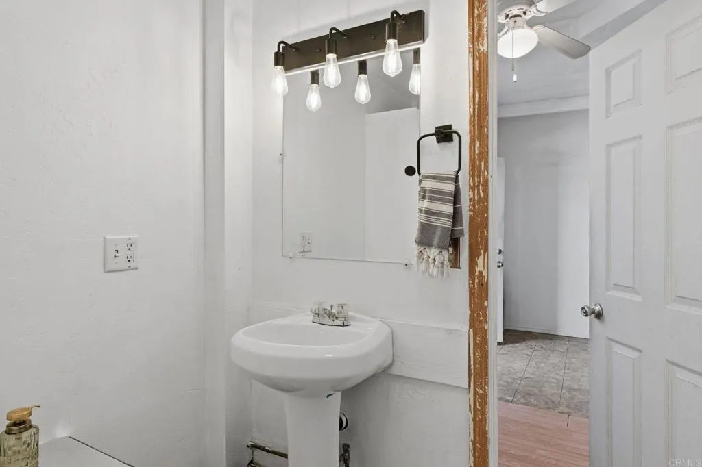 Additional image 49 of 558 E El Norte Parkway, Escondido, CA 92026