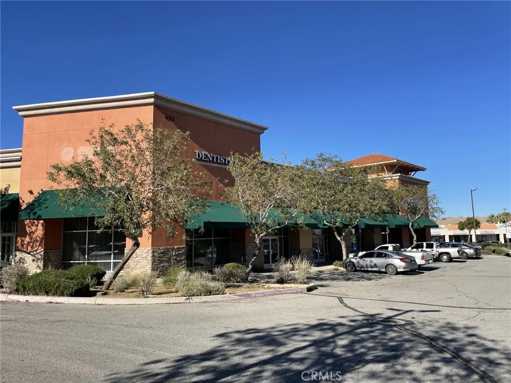 Additional image 3 of 450 W Palmdale, Palmdale, CA 93551
