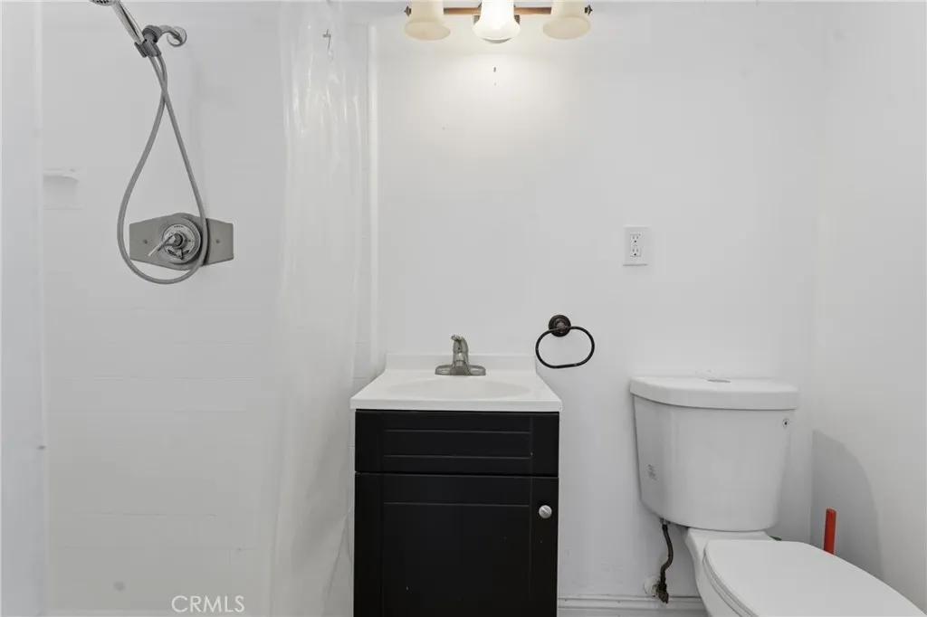 Additional image 21 of 22727 Collins, Woodland Hills, CA 91367