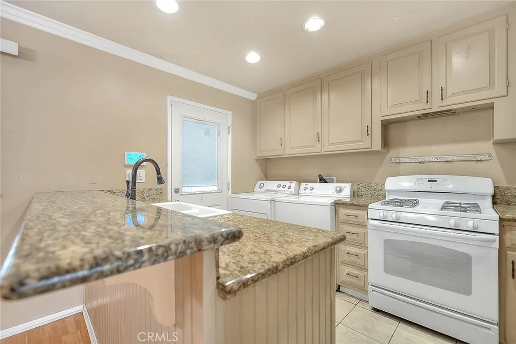 Additional image 73 of 633 S Indian Hill Blvd Unit C, Claremont, CA 91711