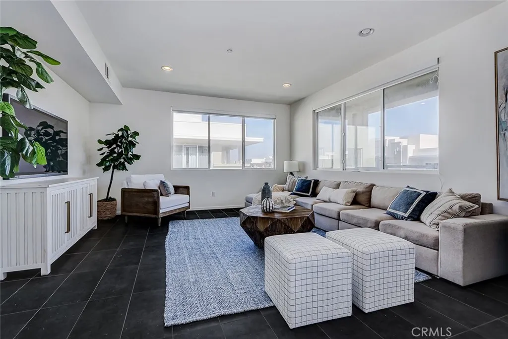 Additional image 47 of 13029 Central Avenue Unit 401, Hawthorne, CA 90250