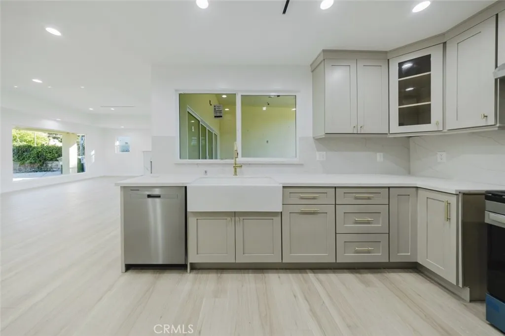 Additional image 22 of 8042 Ellenbogen Street, Sunland, CA 91040