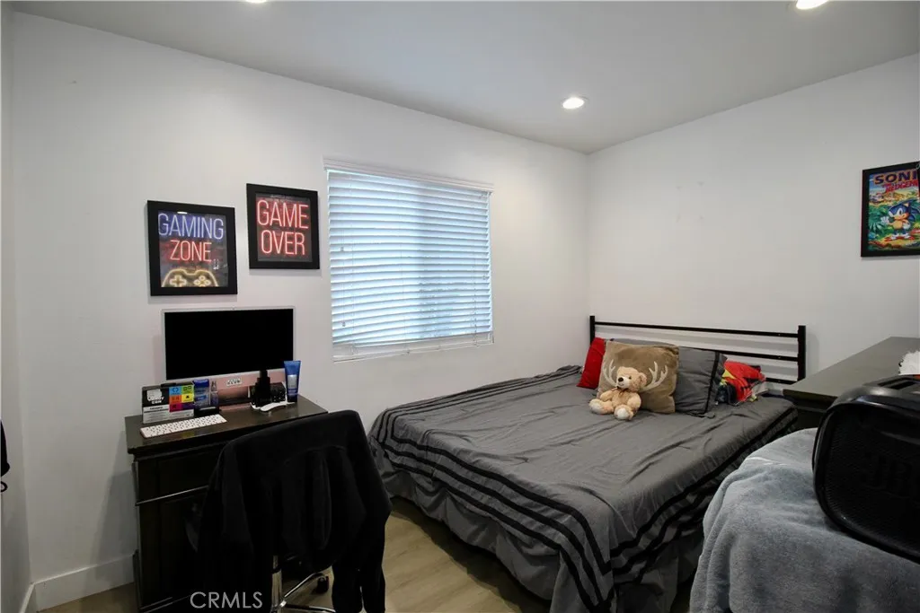 Additional image 18 of 836 W 9th Street, Corona, CA 92882