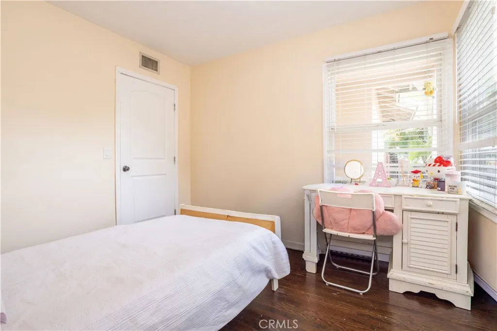 Additional image 14 of 14758 Kingsbury St, , CA 91345