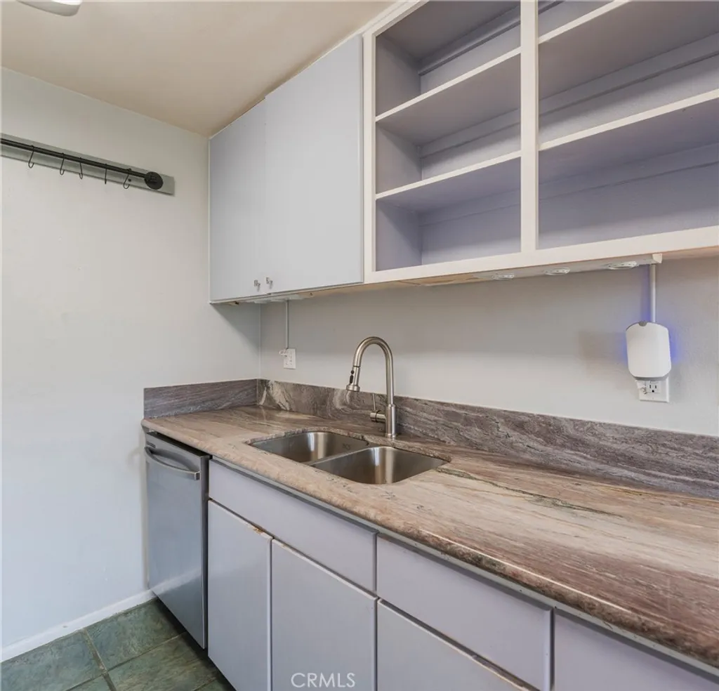 Additional image 15 of 6020 Bixby Village Dr Unit 63, Long Beach, CA 90803