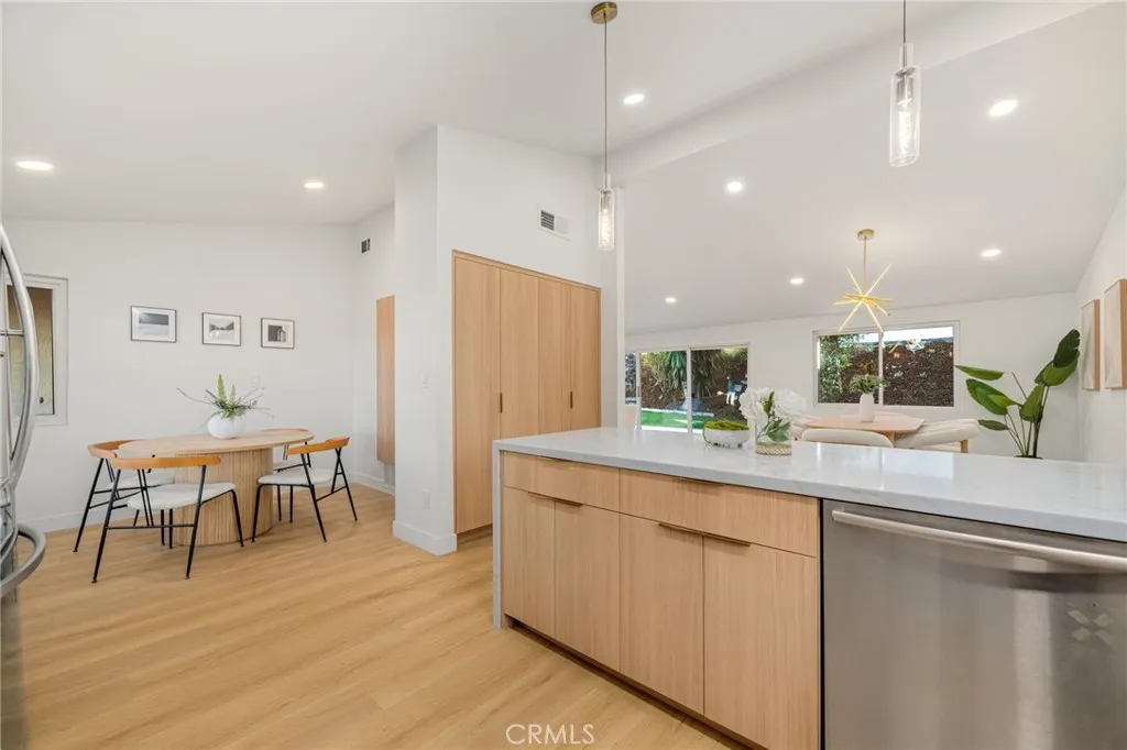 Additional image 76 of 20632 Tiara Street, Woodland Hills, CA 91367