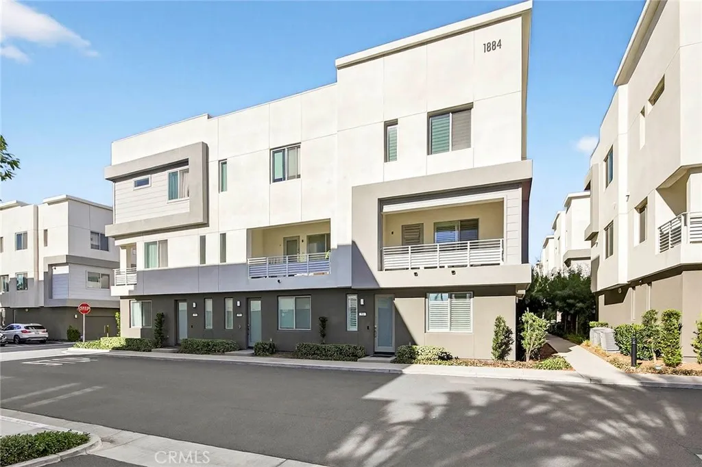 Additional image 3 of 1884 S Westside Dr, Anaheim, CA 92805