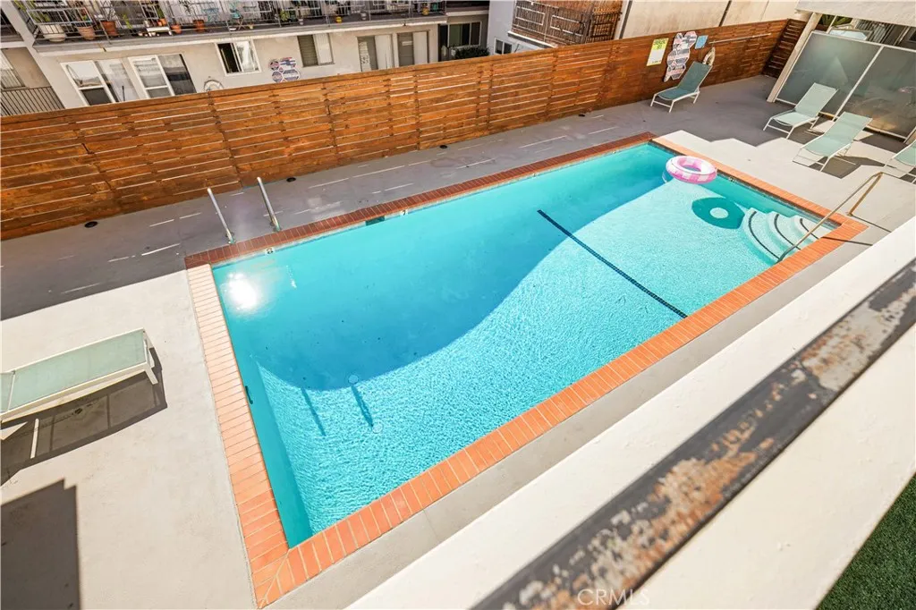 Additional image 80 of 1550 N Laurel Avenue N Unit 203, Los Angeles, CA 90046