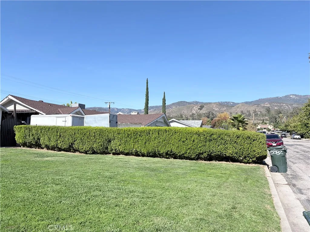 5392 Golondrina Dr, San Bernardino, CA 92404