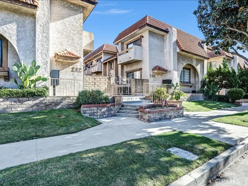 Additional image 3 of 212 N Stoneman Avenue Unit C, Alhambra, CA 91801