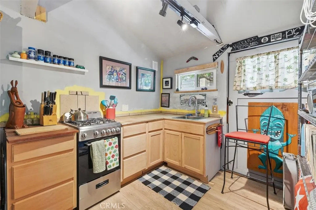 Additional image 59 of 222 S Broadway Ave, Redondo Beach, CA 90277