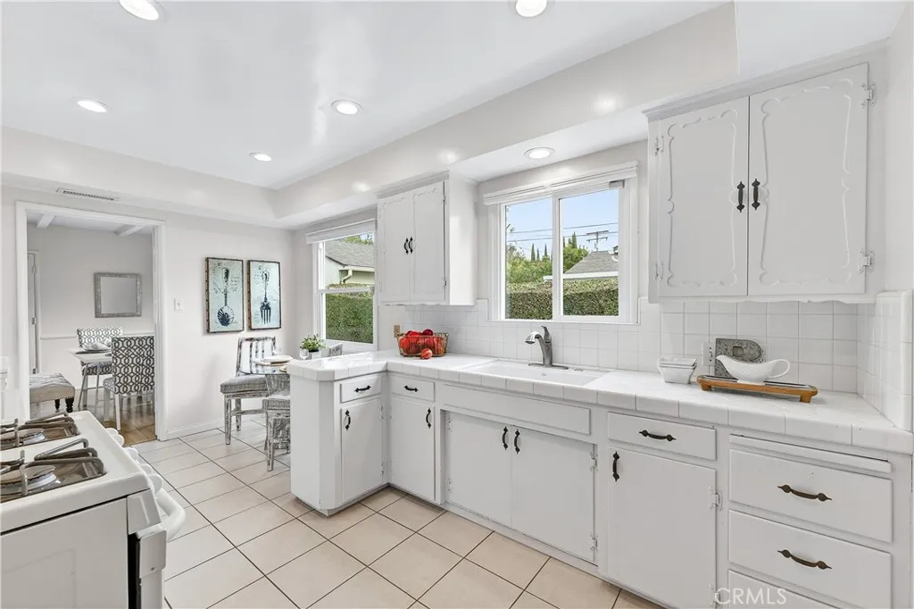 Additional image 36 of 1005 W 20th St, Santa Ana, CA 92706