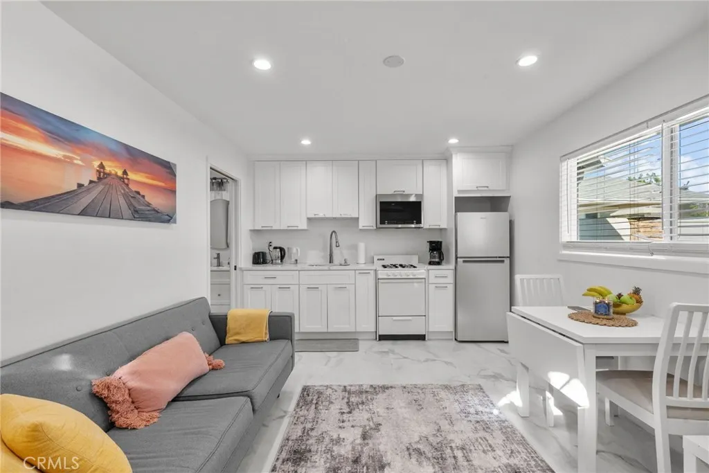 Additional image 120 of 7839 Lena, West Hills, CA 91304