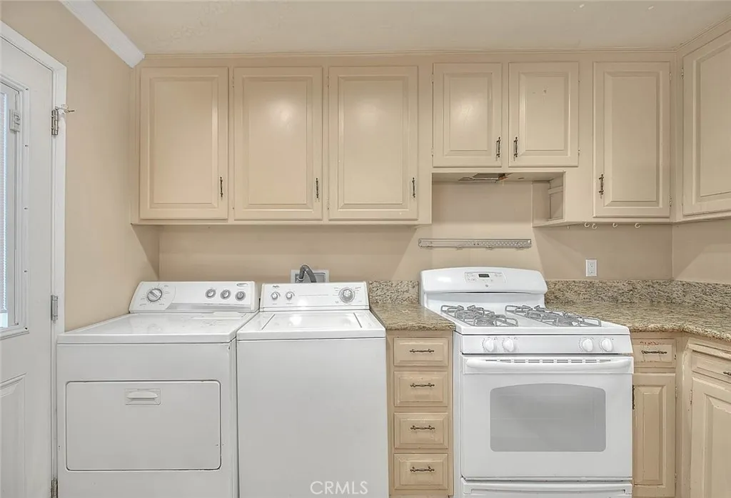 Additional image 23 of 633 S Indian Hill Blvd Unit C, Claremont, CA 91711