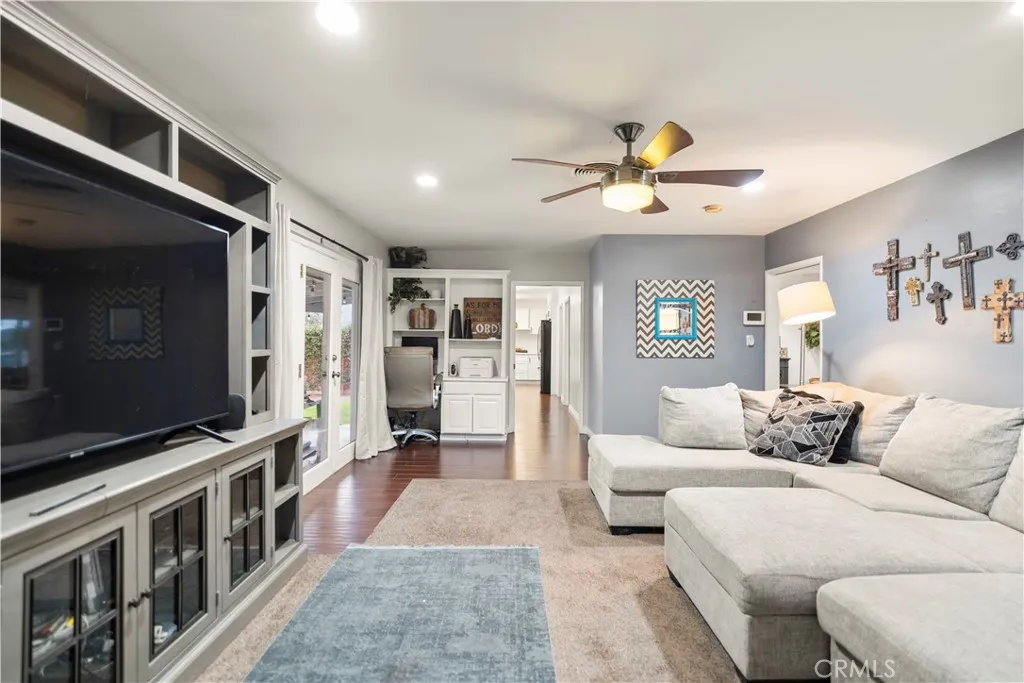 Additional image 18 of 1811 Country Club Dr, Bakersfield, CA 93306