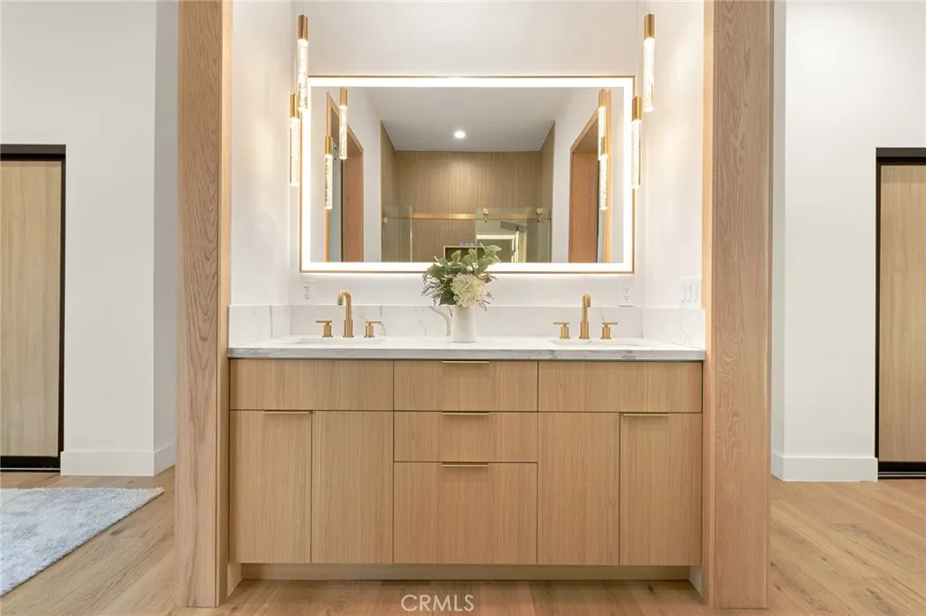 Additional image 96 of 5750 Stansbury Avenue, Sherman Oaks, CA 91401